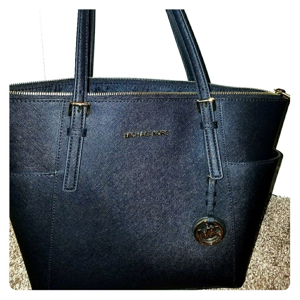 Michael Kors Tote - Picture 1 of 8